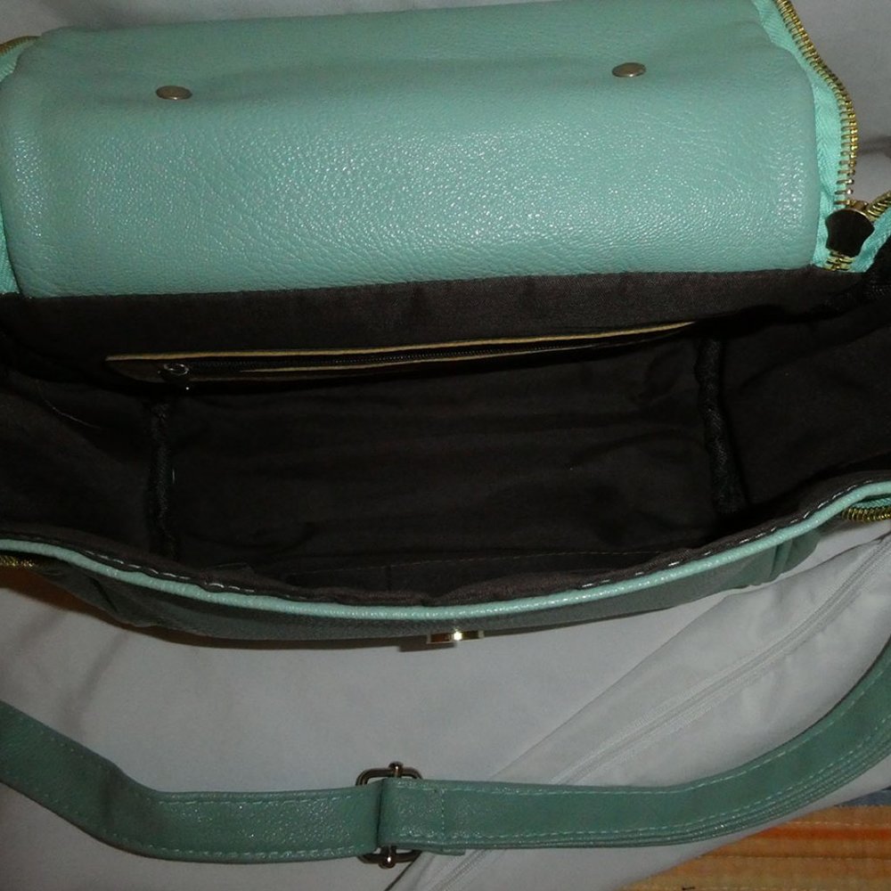Cettu Italian Aqua Pebbled Leather Purse Handbag - Picture 5 of 7